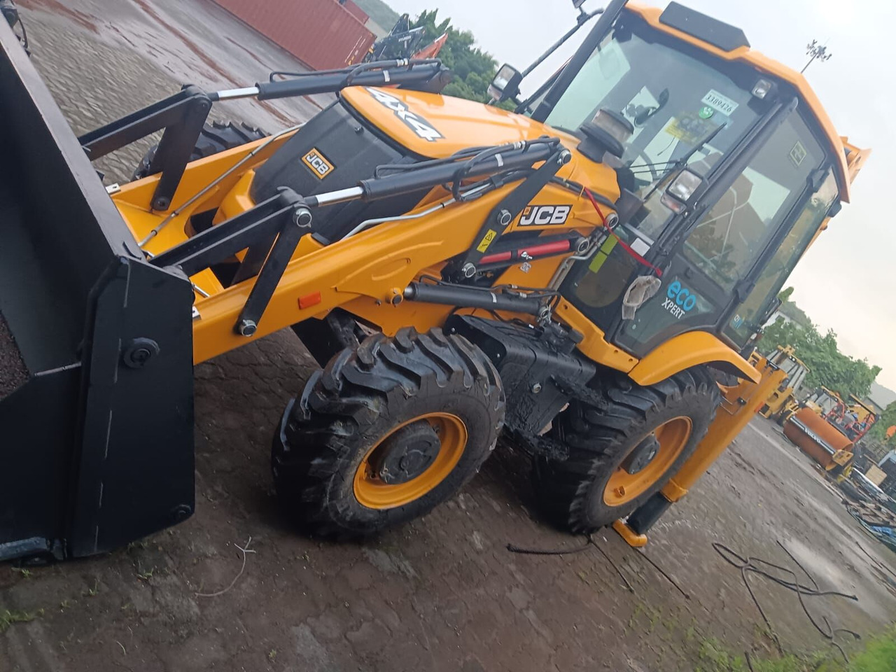 New JCB 3DX backhoe loader - Ekskavators-iekrāvējs: foto 1 New JCB 3DX backhoe loader - Ekskavators-iekrāvējs: foto 1