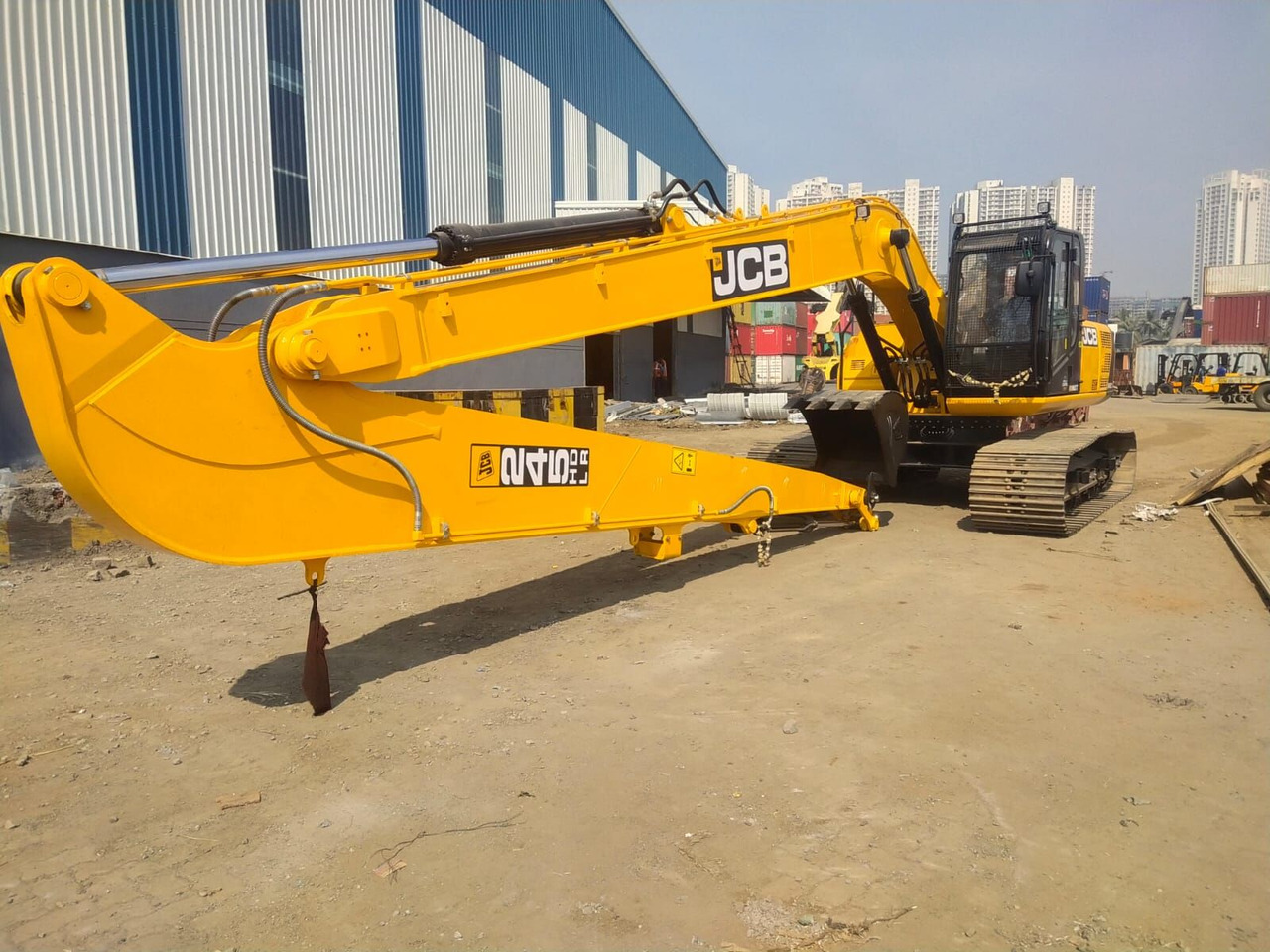 Jaunā Kāpurķēžu ekskavators New JCB JCB 245LR tracked excavator: foto 6
