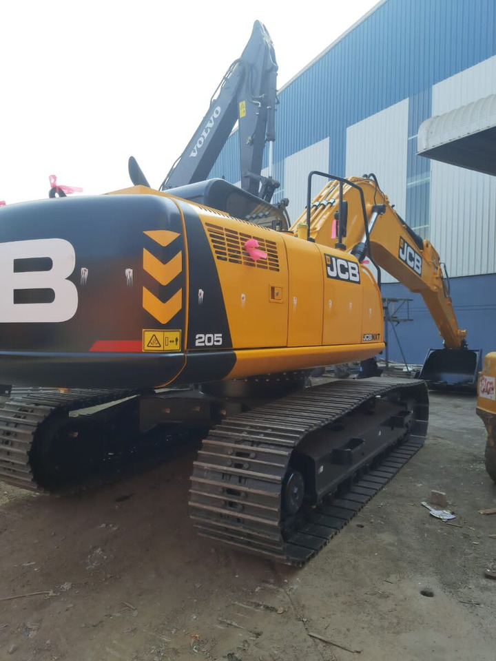 New JCB JS 200 tracked excavator - Kāpurķēžu ekskavators: foto 3 New JCB JS 200 tracked excavator - Kāpurķēžu ekskavators: foto 3