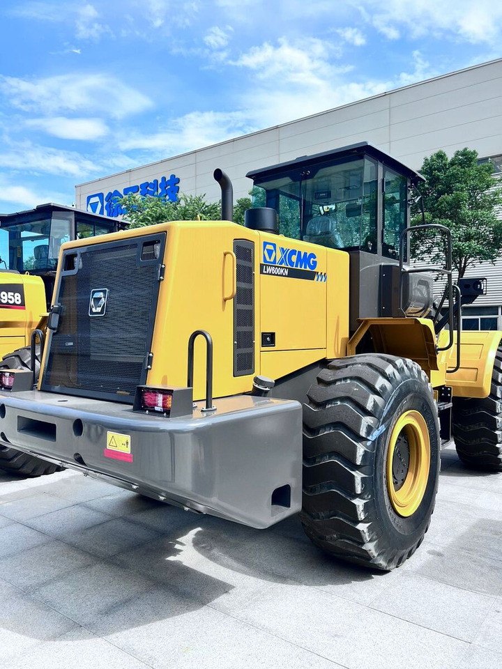 New XCMG XC968 wheel loader - Riteņu iekrāvējs: foto 1 New XCMG XC968 wheel loader - Riteņu iekrāvējs: foto 1