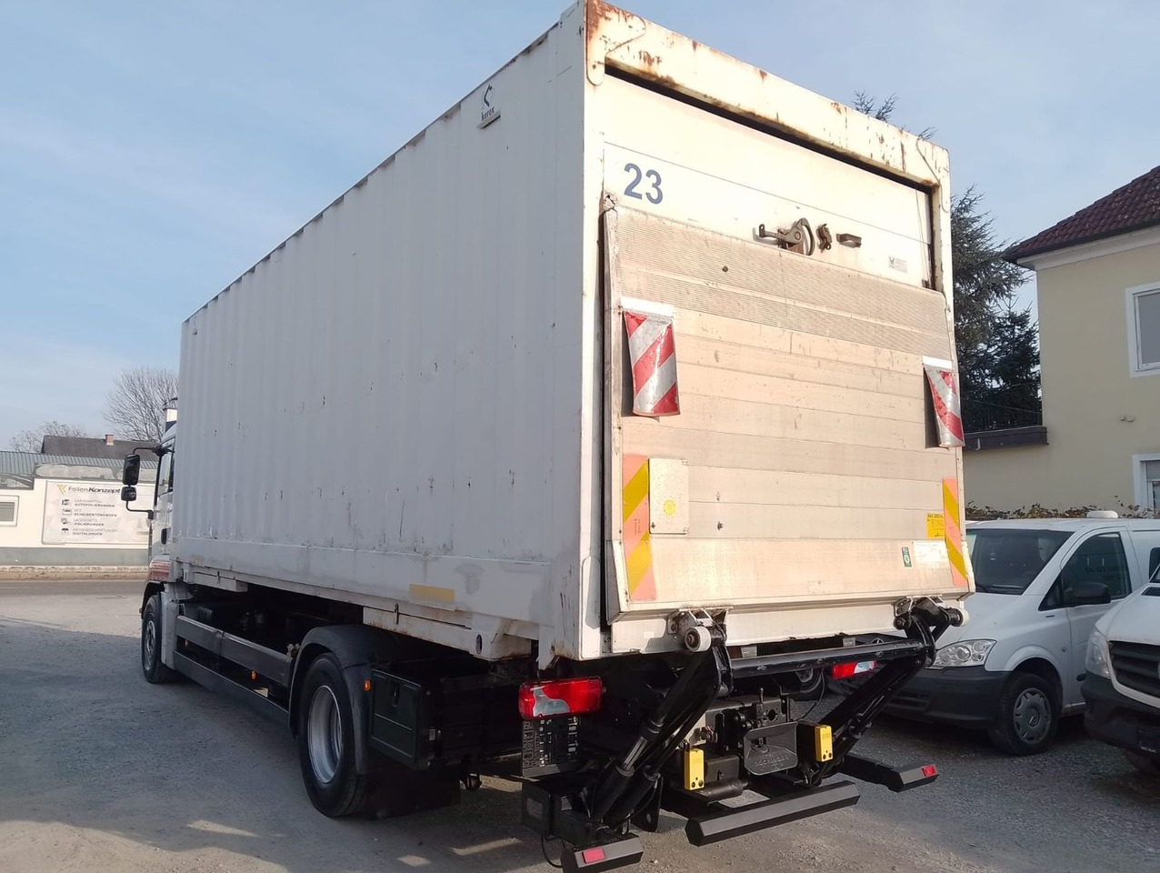 MAN TGA 18 320 - Konteineru vedējs/ Kravas automašīna ar noņemamā virsbūve: foto 3 MAN TGA 18 320 - Konteineru vedējs/ Kravas automašīna ar noņemamā virsbūve: foto 3