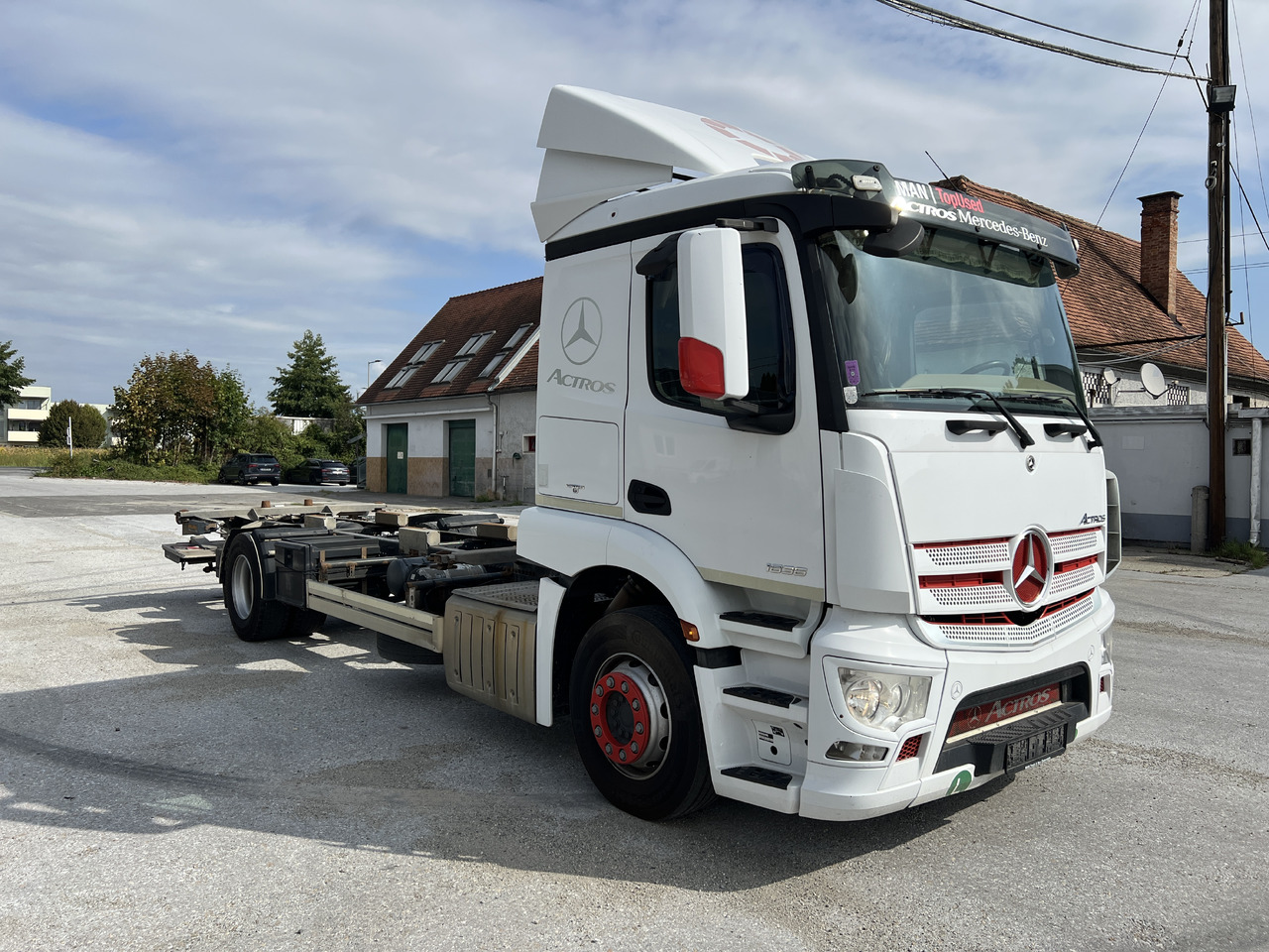 MERCEDES-BENZ ACTROS 18 36 | Klima | Kamera | Diff. | - Konteineru vedējs/ Kravas automašīna ar noņemamā virsbūve: foto 2 MERCEDES-BENZ ACTROS 18 36 | Klima | Kamera | Diff. | - Konteineru vedējs/ Kravas automašīna ar noņemamā virsbūve: foto 2