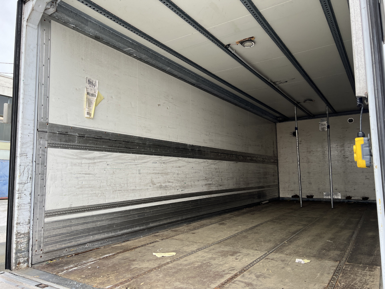 Kravas automašīna dzērienu pārvadāšanai pārvadāšana dzērienu MERCEDES-BENZ ANTOS 18.30 L automatische Seitenladung | LBW | Klima | Tempomat: foto 15