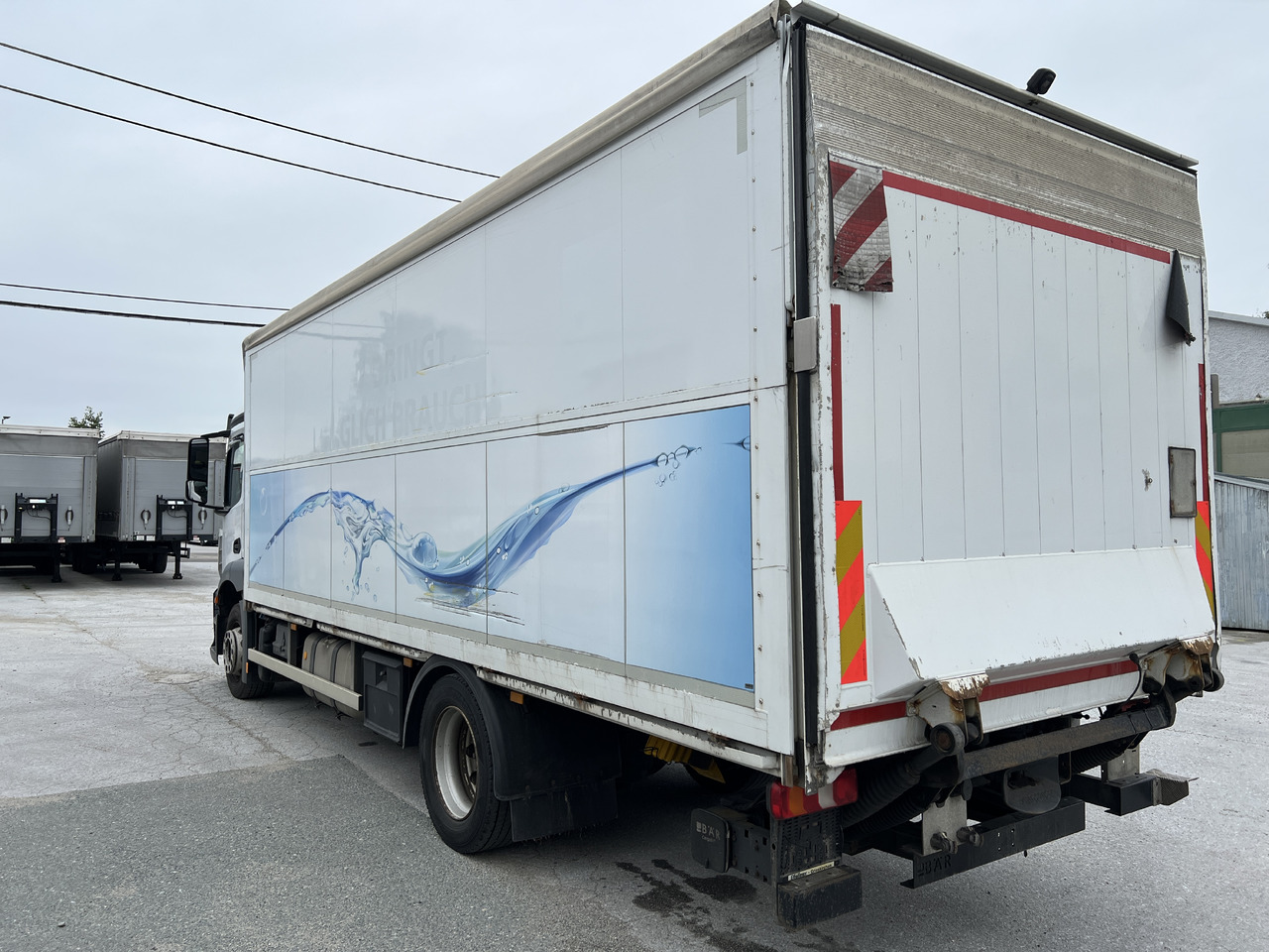 Kravas automašīna dzērienu pārvadāšanai pārvadāšana dzērienu MERCEDES-BENZ ANTOS 18.30 L automatische Seitenladung | LBW | Klima | Tempomat: foto 10