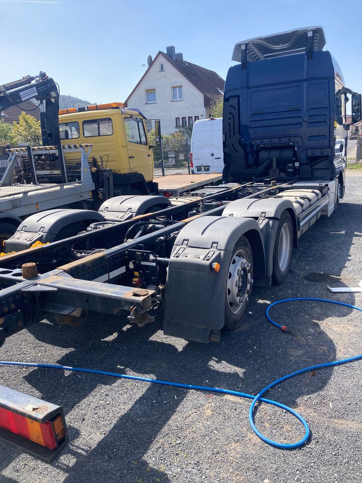MAN TGX 26.470 Mega Ausstattung SONDERPREIS - Konteineru vedējs/ Kravas automašīna ar noņemamā virsbūve: foto 4 MAN TGX 26.470 Mega Ausstattung SONDERPREIS - Konteineru vedējs/ Kravas automašīna ar noņemamā virsbūve: foto 4