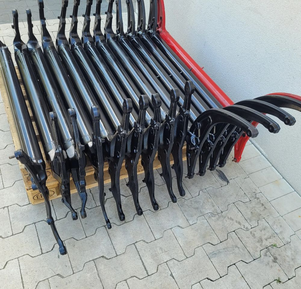 BELKA ROGACZ MOCOWANIE MAN TGX TGS E5 E6 - Virsbūve un ārpuse - Kravas automašīna: foto 2 BELKA ROGACZ MOCOWANIE MAN TGX TGS E5 E6 - Virsbūve un ārpuse - Kravas automašīna: foto 2