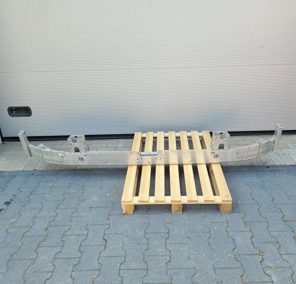 BELKA ZDERZAK RENAULT RANGE T GAMA 82679327 CHWALIM116 - Buferis - Kravas automašīna: foto 1 BELKA ZDERZAK RENAULT RANGE T GAMA 82679327 CHWALIM116 - Buferis - Kravas automašīna: foto 1