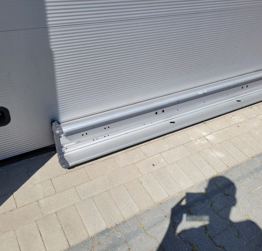 BELKA ZDERZAK SCANIA 2266598 ORYGINAŁ CHWALIM116 - Buferis - Kravas automašīna: foto 2 BELKA ZDERZAK SCANIA 2266598 ORYGINAŁ CHWALIM116 - Buferis - Kravas automašīna: foto 2