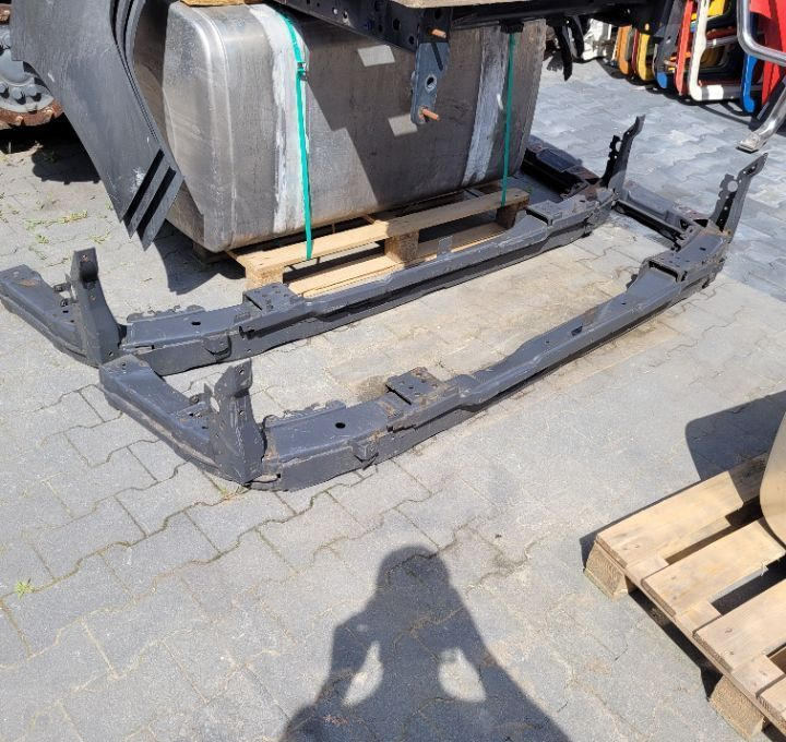 BELKA ZDERZAKA VOLVO FH13 ORYGINAL POLECAM - Buferis - Kravas automašīna: foto 1 BELKA ZDERZAKA VOLVO FH13 ORYGINAL POLECAM - Buferis - Kravas automašīna: foto 1
