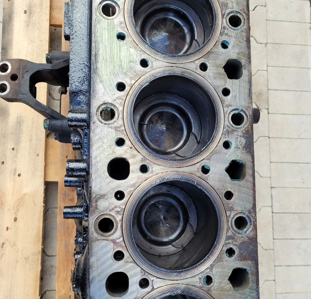 BLOK SILNIKA MERCEDES ACTROS MP4 EURO6 R471 09 - Cilindru bloks - Kravas automašīna: foto 4 BLOK SILNIKA MERCEDES ACTROS MP4 EURO6 R471 09 - Cilindru bloks - Kravas automašīna: foto 4