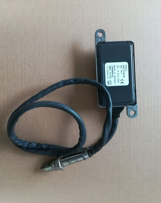 CZUJNIK NOX IVECO STRALIS 5801754014 - Sensors: foto 1 CZUJNIK NOX IVECO STRALIS 5801754014 - Sensors: foto 1