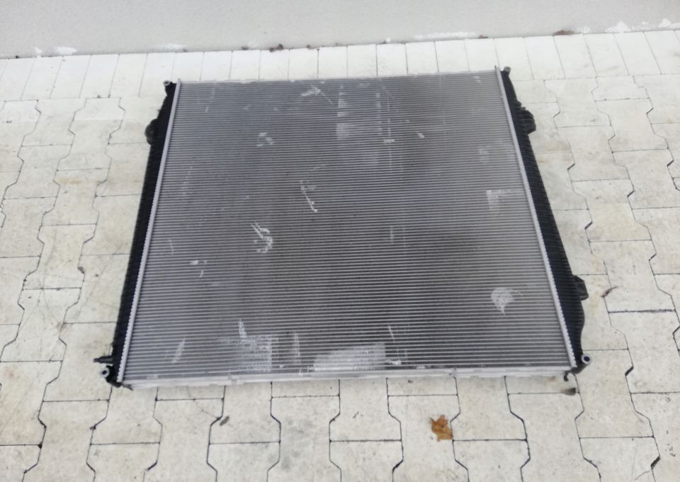 Chłodnica wody MAN TGX EURO6 Mahle - Radiators - Kravas automašīna: foto 2 Chłodnica wody MAN TGX EURO6 Mahle - Radiators - Kravas automašīna: foto 2