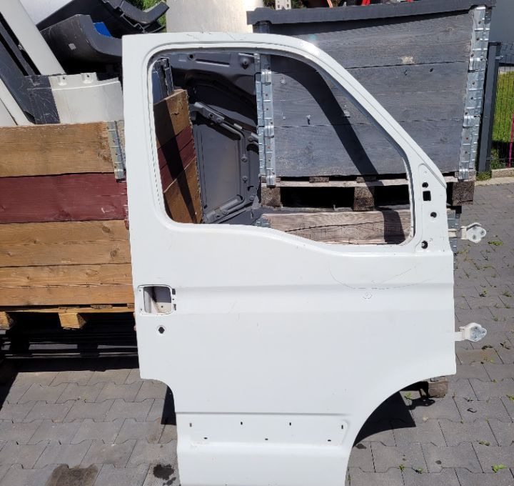 DRZWI IVECO DAILY MASTER MASCOTT PRAWE - Durvis un rezerves daļas - Komercauto: foto 1 DRZWI IVECO DAILY MASTER MASCOTT PRAWE - Durvis un rezerves daļas - Komercauto: foto 1