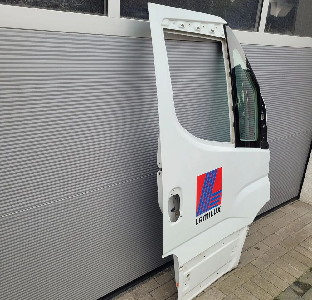 DRZWI IVECO DAILY NM RH. LUB LH. CANA ZA SZT. CHWALIM116 - Virsbūve un ārpuse - Kravas automašīna: foto 2 DRZWI IVECO DAILY NM RH. LUB LH. CANA ZA SZT. CHWALIM116 - Virsbūve un ārpuse - Kravas automašīna: foto 2