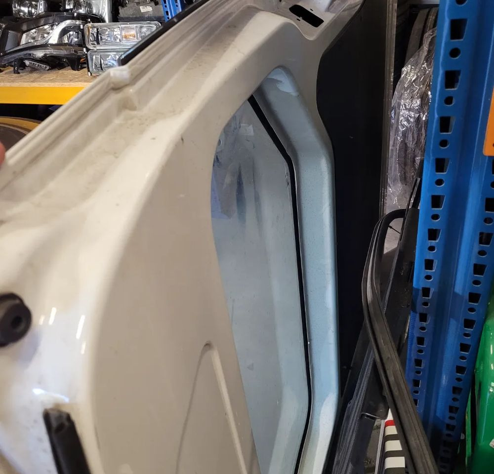 DRZWI RENAULT MASTER PRZESUWNE BOCZNE. - Durvis un rezerves daļas - Komercauto: foto 3 DRZWI RENAULT MASTER PRZESUWNE BOCZNE. - Durvis un rezerves daļas - Komercauto: foto 3