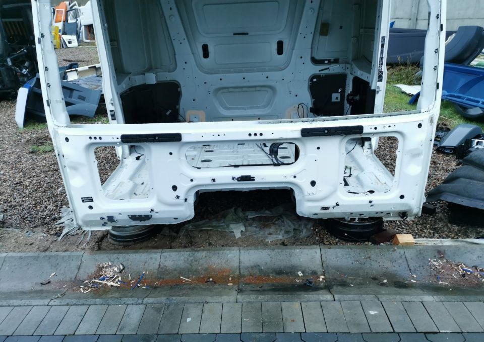 KABINA MERCEDES ACTROS MP4 GIGA BDF - Kabīne - Kravas automašīna: foto 5 KABINA MERCEDES ACTROS MP4 GIGA BDF - Kabīne - Kravas automašīna: foto 5