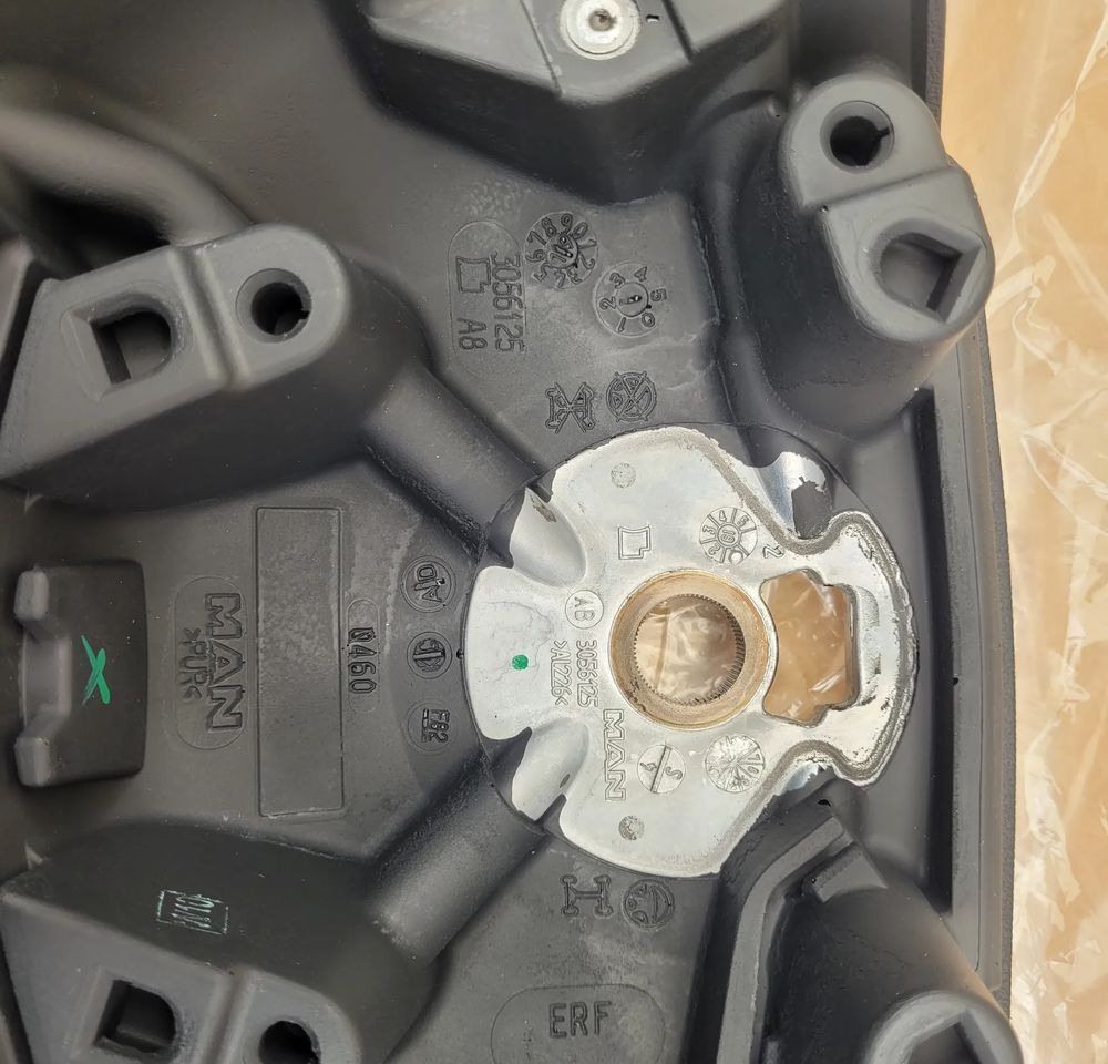 KIEROWNICA MAN TGX TGS TGM NOWY ORYGINAŁ 81.46430-0082 CHWALIM116 - Stūre - Kravas automašīna: foto 4 KIEROWNICA MAN TGX TGS TGM NOWY ORYGINAŁ 81.46430-0082 CHWALIM116 - Stūre - Kravas automašīna: foto 4