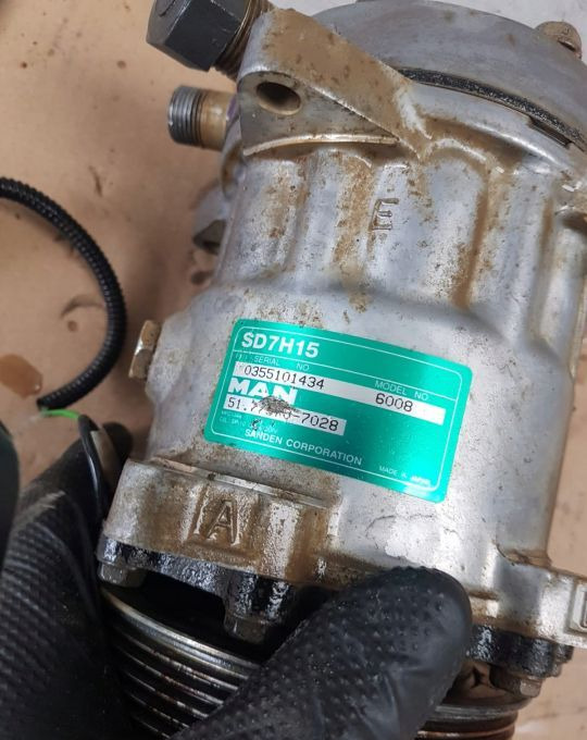 KOMPRESORA KLIMATYZACJA MAN TGS TGX EURO6 - Kondicioniera kompresors - Kravas automašīna: foto 2 KOMPRESORA KLIMATYZACJA MAN TGS TGX EURO6 - Kondicioniera kompresors - Kravas automašīna: foto 2