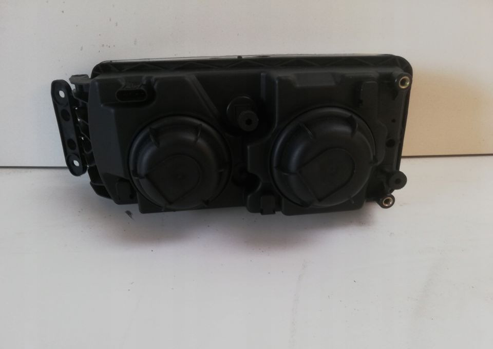 LAMPA IVECO EUROCARGO STRALIS NOWA LIFT RH - Tuvās gaismas - Kravas automašīna: foto 2 LAMPA IVECO EUROCARGO STRALIS NOWA LIFT RH - Tuvās gaismas - Kravas automašīna: foto 2