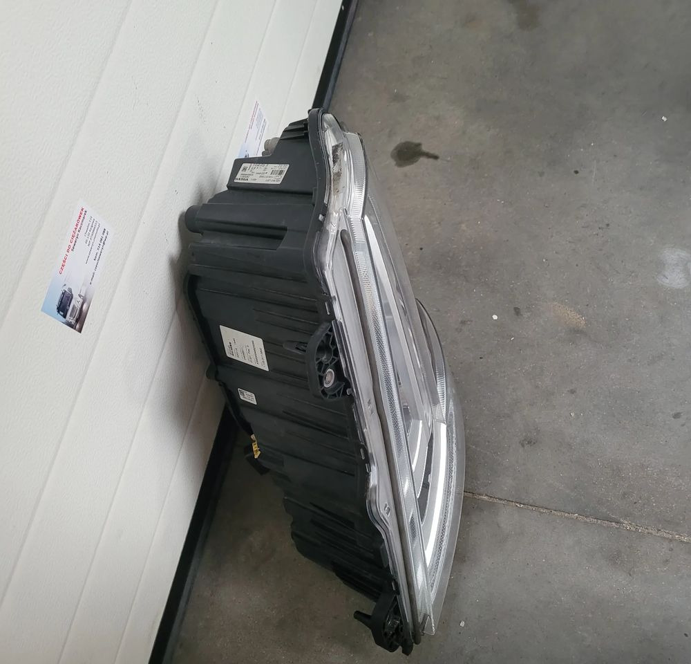 LAMPA LED LH VOLVO FH5 ORYGINAŁ 24056511 CHWALIM116 - Gaismas/ Apgaismojums - Kravas automašīna: foto 2 LAMPA LED LH VOLVO FH5 ORYGINAŁ 24056511 CHWALIM116 - Gaismas/ Apgaismojums - Kravas automašīna: foto 2