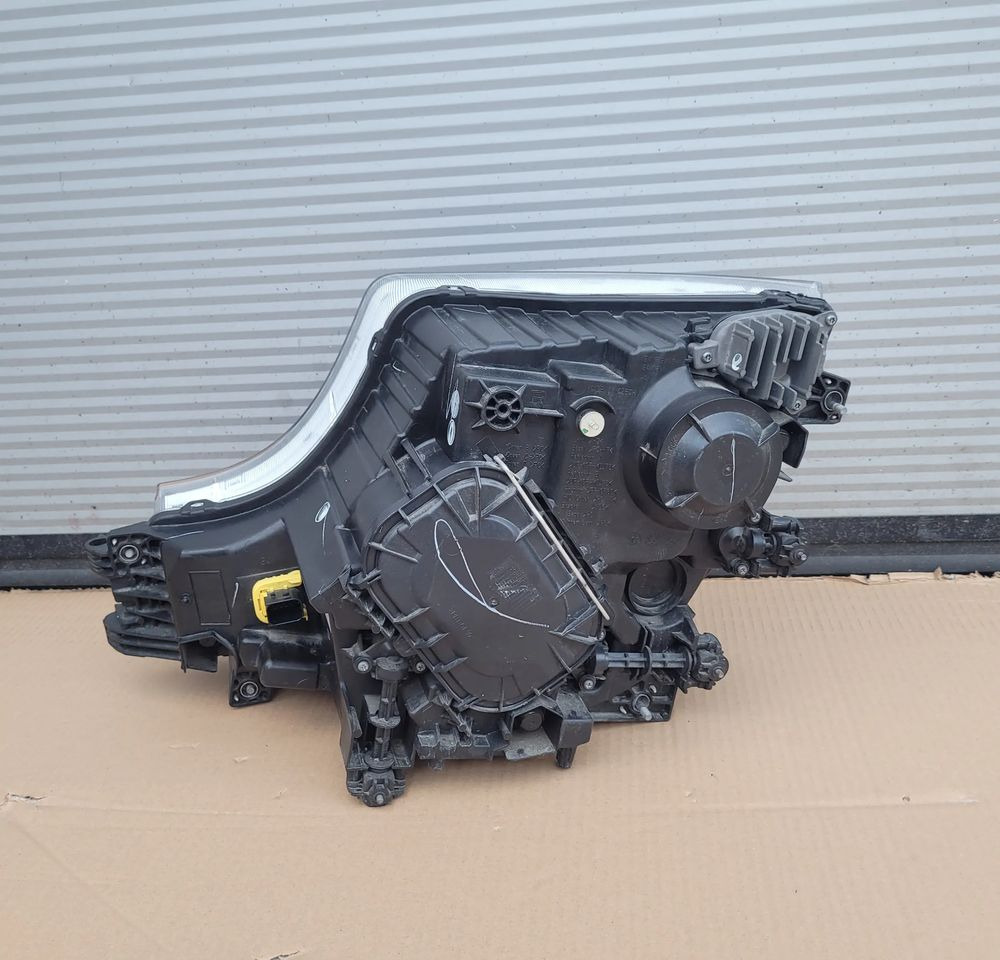 LAMPA PRAWA MERCEDES ACTROS MP5 ORYGINAŁ A9618204139 CHWALIM116 - Gaismas/ Apgaismojums - Kravas automašīna: foto 2 LAMPA PRAWA MERCEDES ACTROS MP5 ORYGINAŁ A9618204139 CHWALIM116 - Gaismas/ Apgaismojums - Kravas automašīna: foto 2