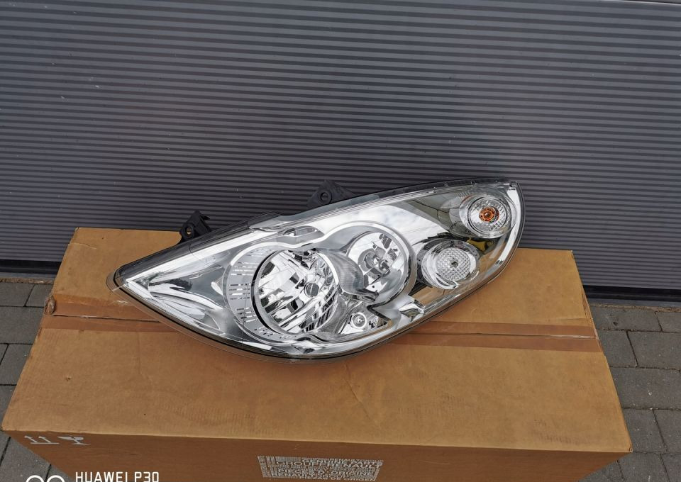 LAMPA RENAULT MASTER 3 LH 1ER010117-09 NOWY ORYG. - Tuvās gaismas - Komercauto: foto 1 LAMPA RENAULT MASTER 3 LH 1ER010117-09 NOWY ORYG. - Tuvās gaismas - Komercauto: foto 1