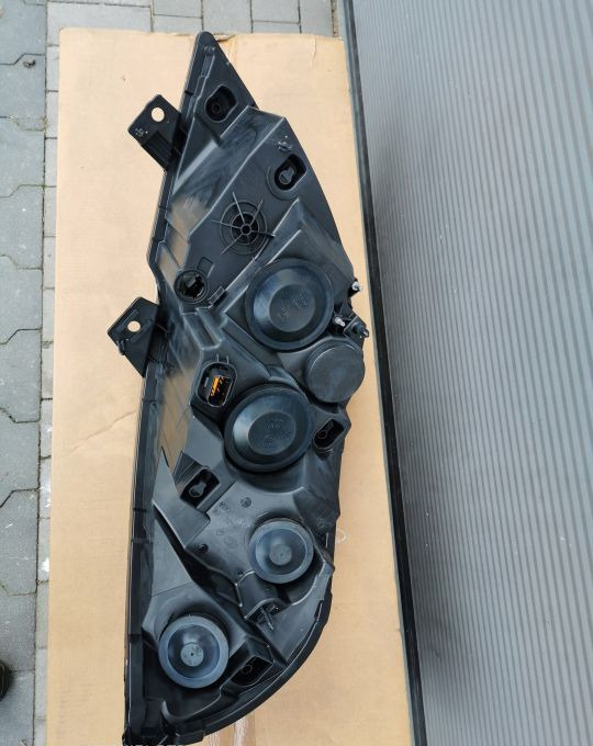 LAMPA RENAULT MASTER 3 LH 1ER010117-09 NOWY ORYG. - Tuvās gaismas: foto 2 LAMPA RENAULT MASTER 3 LH 1ER010117-09 NOWY ORYG. - Tuvās gaismas: foto 2
