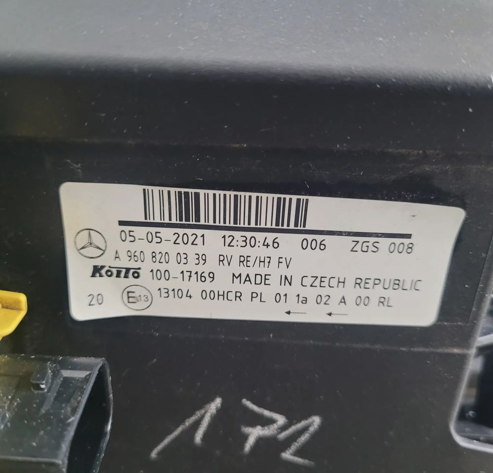 LAMPA RH MERCEDES ACTROS MP4 A9608200339 CHWALIM116 - Gaismas/ Apgaismojums - Kravas automašīna: foto 4 LAMPA RH MERCEDES ACTROS MP4 A9608200339 CHWALIM116 - Gaismas/ Apgaismojums - Kravas automašīna: foto 4