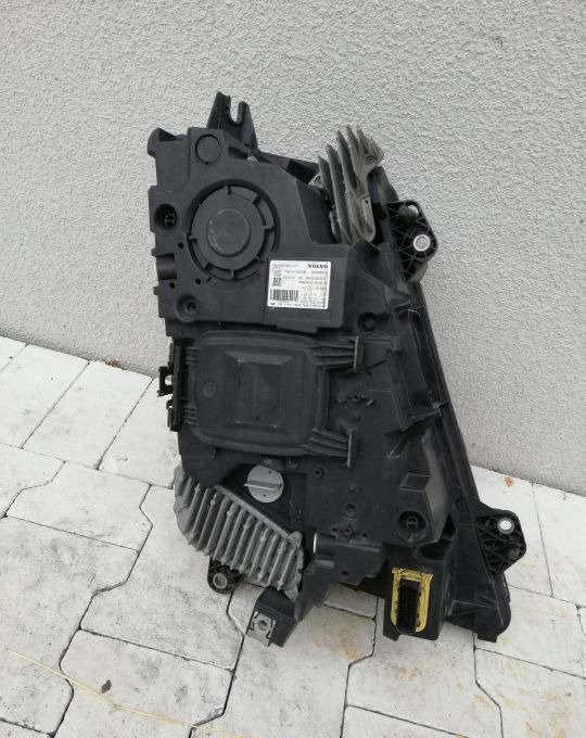LAMPA VOLVO FH4 FH 4 FM LH ORYGINAŁ - Tuvās gaismas - Kravas automašīna: foto 3 LAMPA VOLVO FH4 FH 4 FM LH ORYGINAŁ - Tuvās gaismas - Kravas automašīna: foto 3
