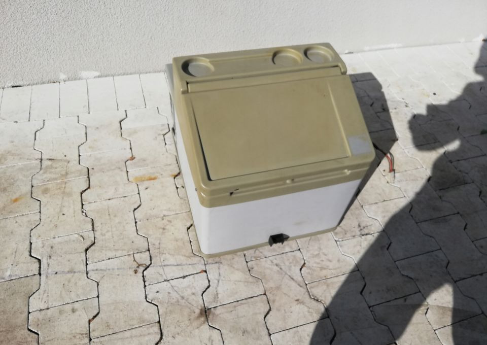 LODÓWKA MAN F2000 F90 - Virsbūve un ārpuse - Kravas automašīna: foto 1 LODÓWKA MAN F2000 F90 - Virsbūve un ārpuse - Kravas automašīna: foto 1