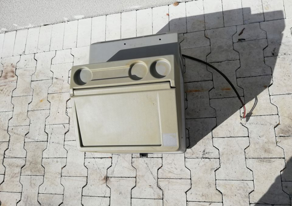 LODÓWKA MAN F2000 F90 - Virsbūve un ārpuse - Kravas automašīna: foto 5 LODÓWKA MAN F2000 F90 - Virsbūve un ārpuse - Kravas automašīna: foto 5