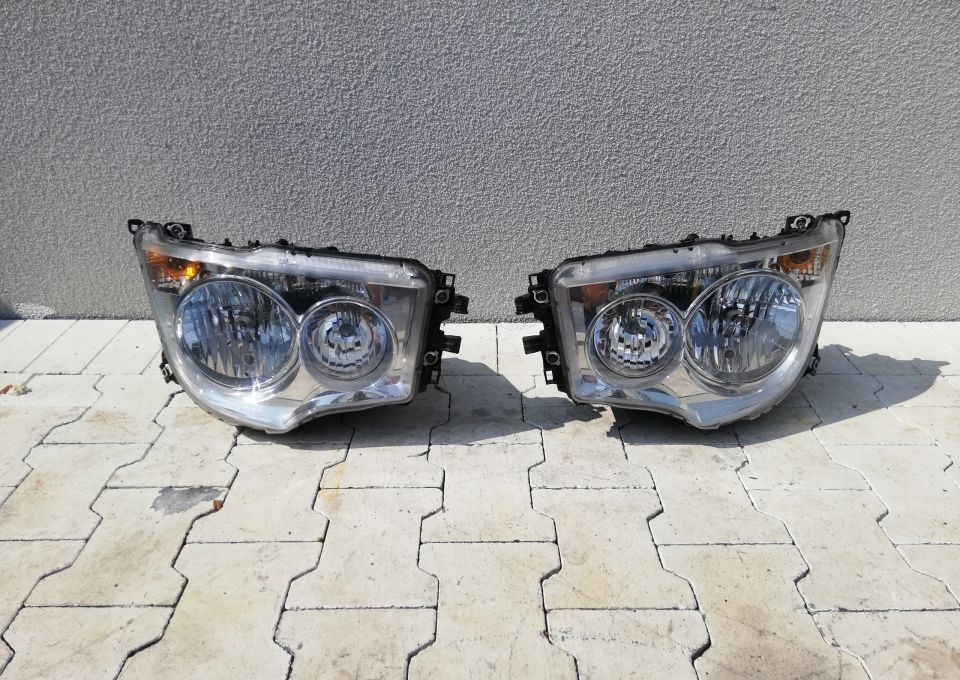Lampy MERCEDES ACTROS Mp4 Antos ORYGINAŁ - Tuvās gaismas: foto 1 Lampy MERCEDES ACTROS Mp4 Antos ORYGINAŁ - Tuvās gaismas: foto 1