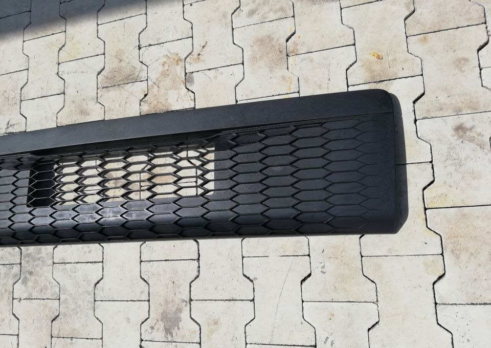 MASKA GRILL ATRAPA VOLVO FL FE 82523575 NOWY ORYG. - Motora pārsegs: foto 3 MASKA GRILL ATRAPA VOLVO FL FE 82523575 NOWY ORYG. - Motora pārsegs: foto 3