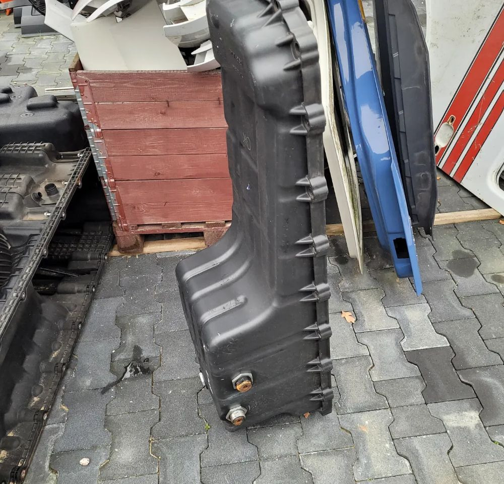 MISKA OLEJOWA RENAULT RANGE T 13 DXI 13 - Eļļas panna - Kravas automašīna: foto 2 MISKA OLEJOWA RENAULT RANGE T 13 DXI 13 - Eļļas panna - Kravas automašīna: foto 2