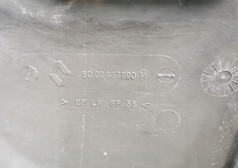 NAROŻNIK ZDERZAKA RENAULT MAGNUM E TEC ORYGINAŁ - Buferis - Kravas automašīna: foto 3 NAROŻNIK ZDERZAKA RENAULT MAGNUM E TEC ORYGINAŁ - Buferis - Kravas automašīna: foto 3