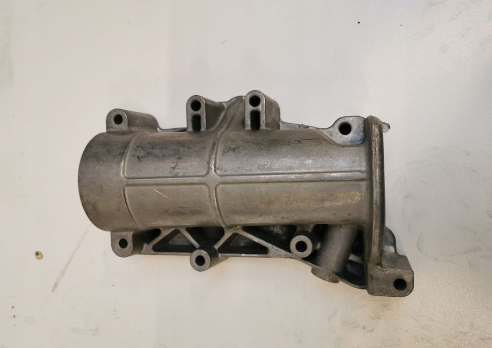 OBUDOWA FILTRA OLEJU VOLVO RENAULT 21426924 - Eļļas filtrs - Kravas automašīna: foto 1 OBUDOWA FILTRA OLEJU VOLVO RENAULT 21426924 - Eļļas filtrs - Kravas automašīna: foto 1