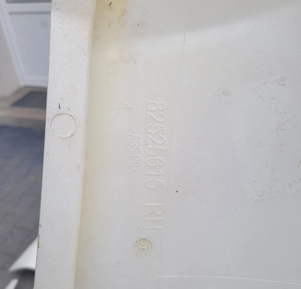 POLIK OWIEWKA DAF LF E6 ORYGINAŁ 82525615 ,82524597 CHWALIM116 - Virsbūve un ārpuse - Kravas automašīna: foto 3 POLIK OWIEWKA DAF LF E6 ORYGINAŁ 82525615 ,82524597 CHWALIM116 - Virsbūve un ārpuse - Kravas automašīna: foto 3