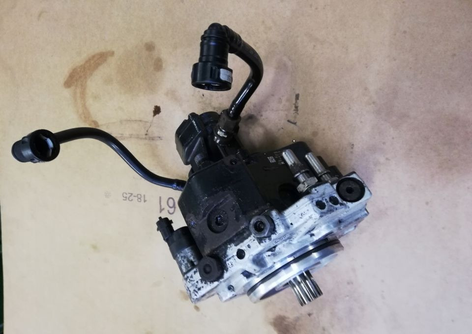 POMPA WTRYSKOWA PALIWA MAN TGX tgs 51.11103-7792 - Degvielas sūknis - Kravas automašīna: foto 1 POMPA WTRYSKOWA PALIWA MAN TGX tgs 51.11103-7792 - Degvielas sūknis - Kravas automašīna: foto 1