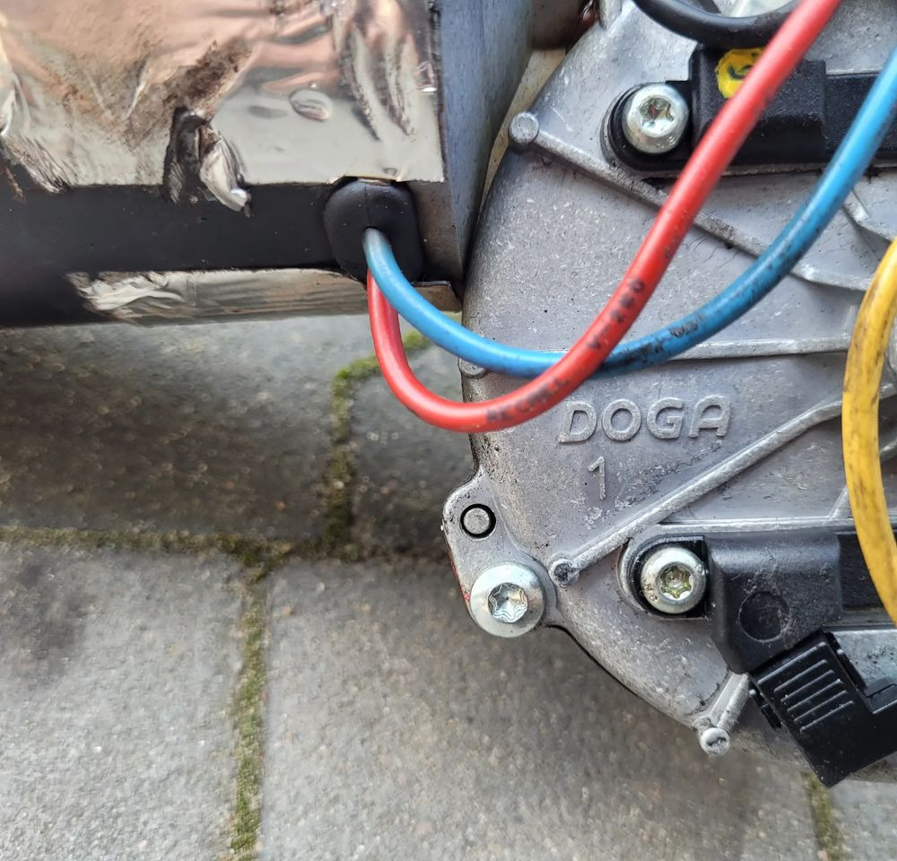 SILNICZEK WYCIERACZEK AUTOBUS DOGA CHWALIM116 - Stikla tīrītājs - Kravas automašīna: foto 3 SILNICZEK WYCIERACZEK AUTOBUS DOGA CHWALIM116 - Stikla tīrītājs - Kravas automašīna: foto 3