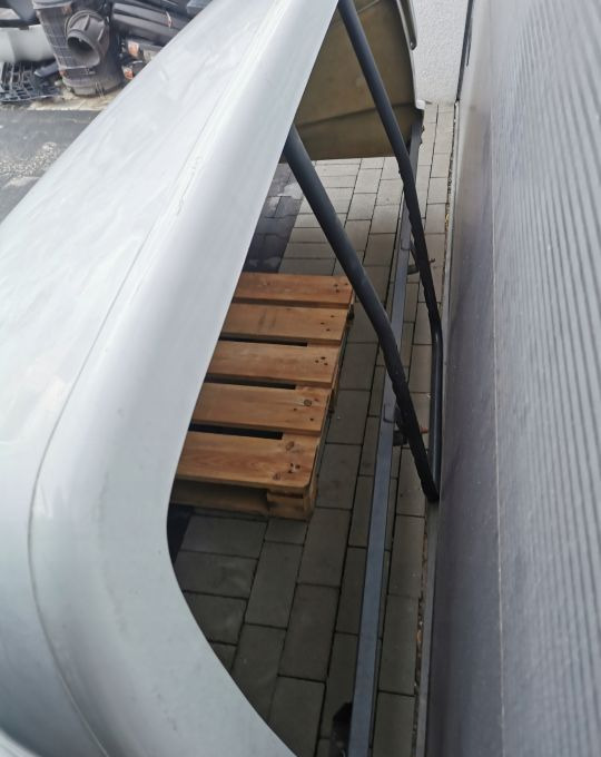 SPOJLER DACHOWY IVECO WASKA KABINA STRALIS ORYGINAŁ - Aerodinamika/ Spoileris - Kravas automašīna: foto 4 SPOJLER DACHOWY IVECO WASKA KABINA STRALIS ORYGINAŁ - Aerodinamika/ Spoileris - Kravas automašīna: foto 4