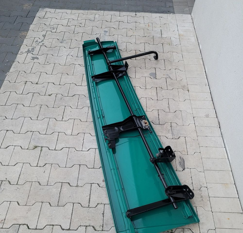 SPOJLER ZAKABINOWY VOLVO FH4 ORYGINAŁ LH +MOCOWANIE - Aerodinamika/ Spoileris - Kravas automašīna: foto 2 SPOJLER ZAKABINOWY VOLVO FH4 ORYGINAŁ LH +MOCOWANIE - Aerodinamika/ Spoileris - Kravas automašīna: foto 2