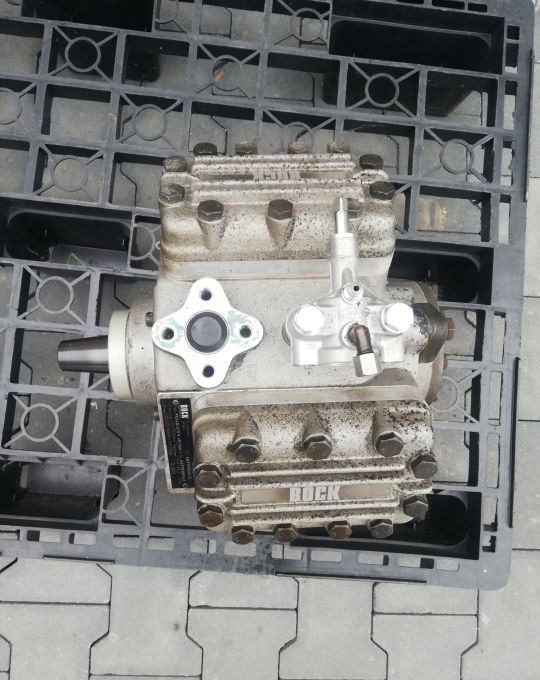 Sprężarka kompresor klimatyzacji Bock FKX40/470K - Kondicioniera kompresors: foto 2 Sprężarka kompresor klimatyzacji Bock FKX40/470K - Kondicioniera kompresors: foto 2