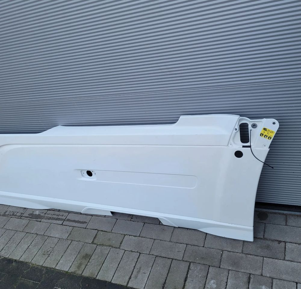 ZABUDOWA MIEDZYOSIOWA SPOJLER DAF XF 106 LIFT RH. 2123059 CHWALIM116 - Aerodinamika/ Spoileris - Kravas automašīna: foto 3 ZABUDOWA MIEDZYOSIOWA SPOJLER DAF XF 106 LIFT RH. 2123059 CHWALIM116 - Aerodinamika/ Spoileris - Kravas automašīna: foto 3