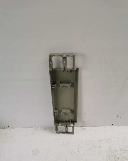 ZAŚLEPKA MASKOWNICA VOLVO FH4 84201727 ORYGINAŁ - Aerodinamika/ Spoileris - Kravas automašīna: foto 3 ZAŚLEPKA MASKOWNICA VOLVO FH4 84201727 ORYGINAŁ - Aerodinamika/ Spoileris - Kravas automašīna: foto 3