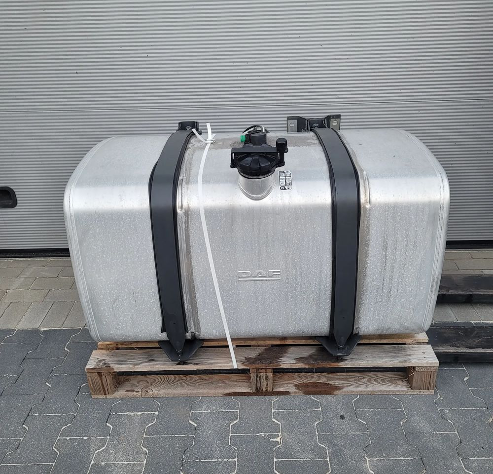 ZBIORNIK PALIWA DAF XF 430L 1681824 LIFT 2020R 113X63X68 CM CHWALIM116 - Degvielas sistēma - Kravas automašīna: foto 1 ZBIORNIK PALIWA DAF XF 430L 1681824 LIFT 2020R 113X63X68 CM CHWALIM116 - Degvielas sistēma - Kravas automašīna: foto 1