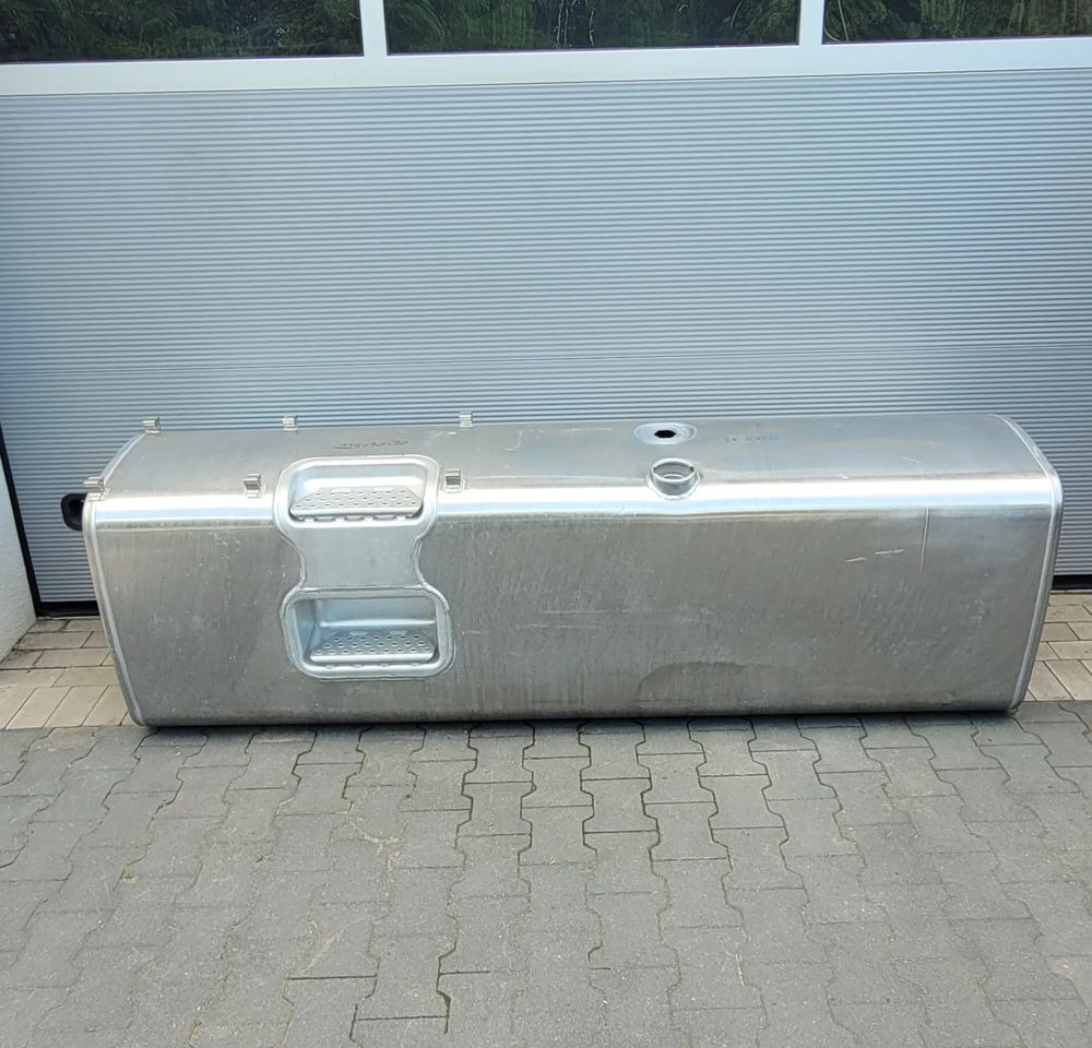 ZBIORNIK PALIWA VOLVO FH4 FM RENAULT 21442020 225X70X70CM - Degvielas sistēma: foto 1 ZBIORNIK PALIWA VOLVO FH4 FM RENAULT 21442020 225X70X70CM - Degvielas sistēma: foto 1
