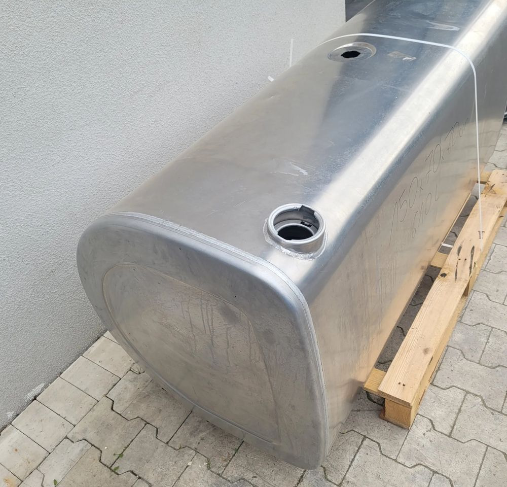 ZBIORNIK PALIWA VOLVO FH4 RENAULT 21516454 610L 150X70X70CM - Degvielas sistēma - Kravas automašīna: foto 3 ZBIORNIK PALIWA VOLVO FH4 RENAULT 21516454 610L 150X70X70CM - Degvielas sistēma - Kravas automašīna: foto 3