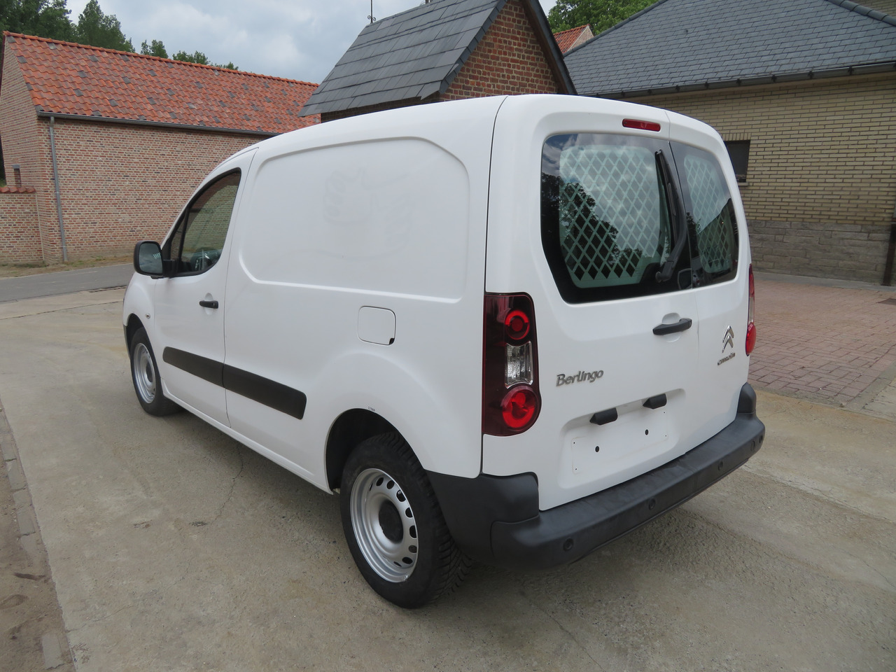 CITROËN Berlingo 1.6 BlueHDi CLUB - Kravas mikroautobuss: foto 5 CITROËN Berlingo 1.6 BlueHDi CLUB - Kravas mikroautobuss: foto 5
