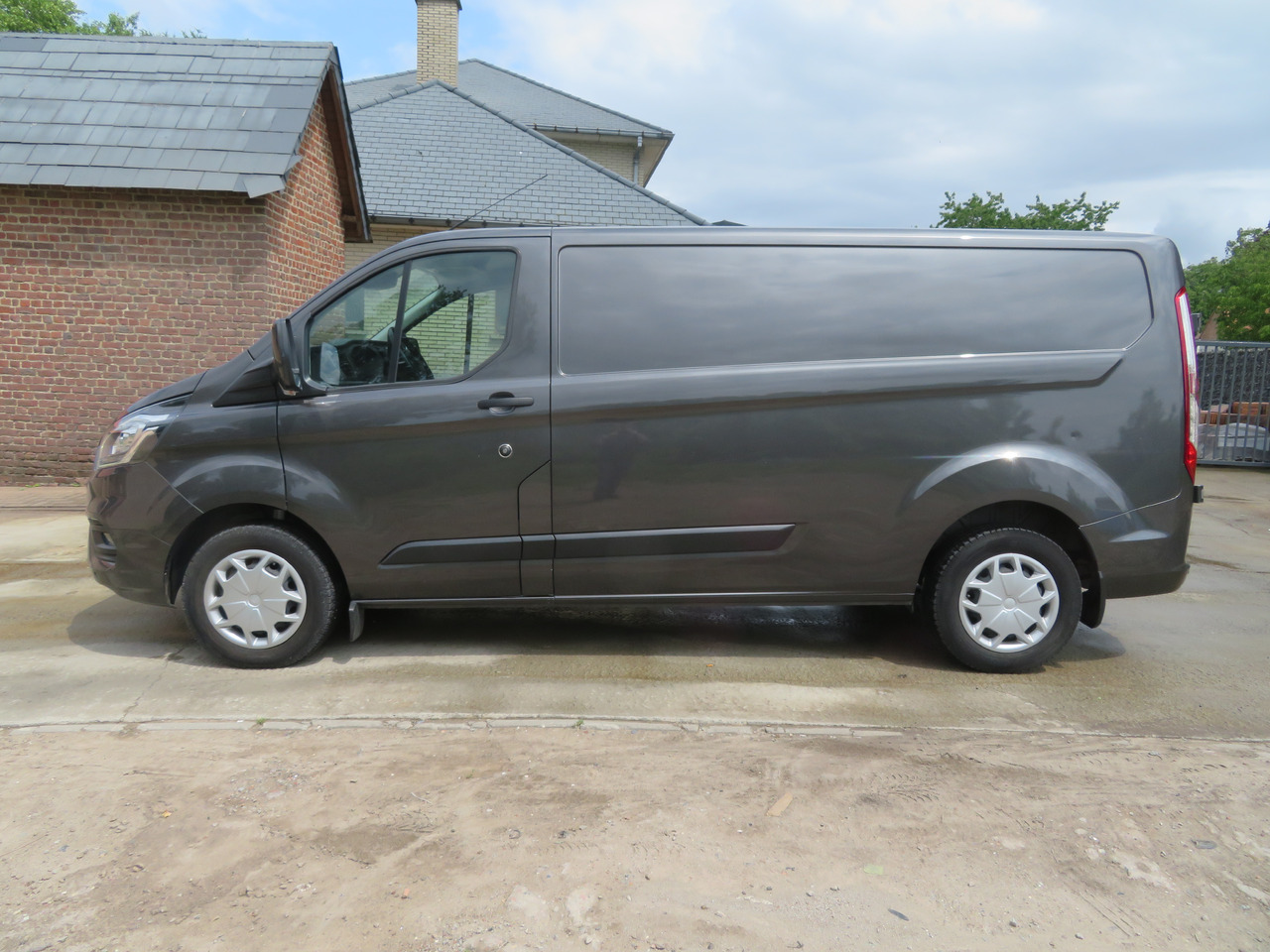 FORD Transit Custom 2.0tdci TREND - L2 - Mazs furgons: foto 4 FORD Transit Custom 2.0tdci TREND - L2 - Mazs furgons: foto 4
