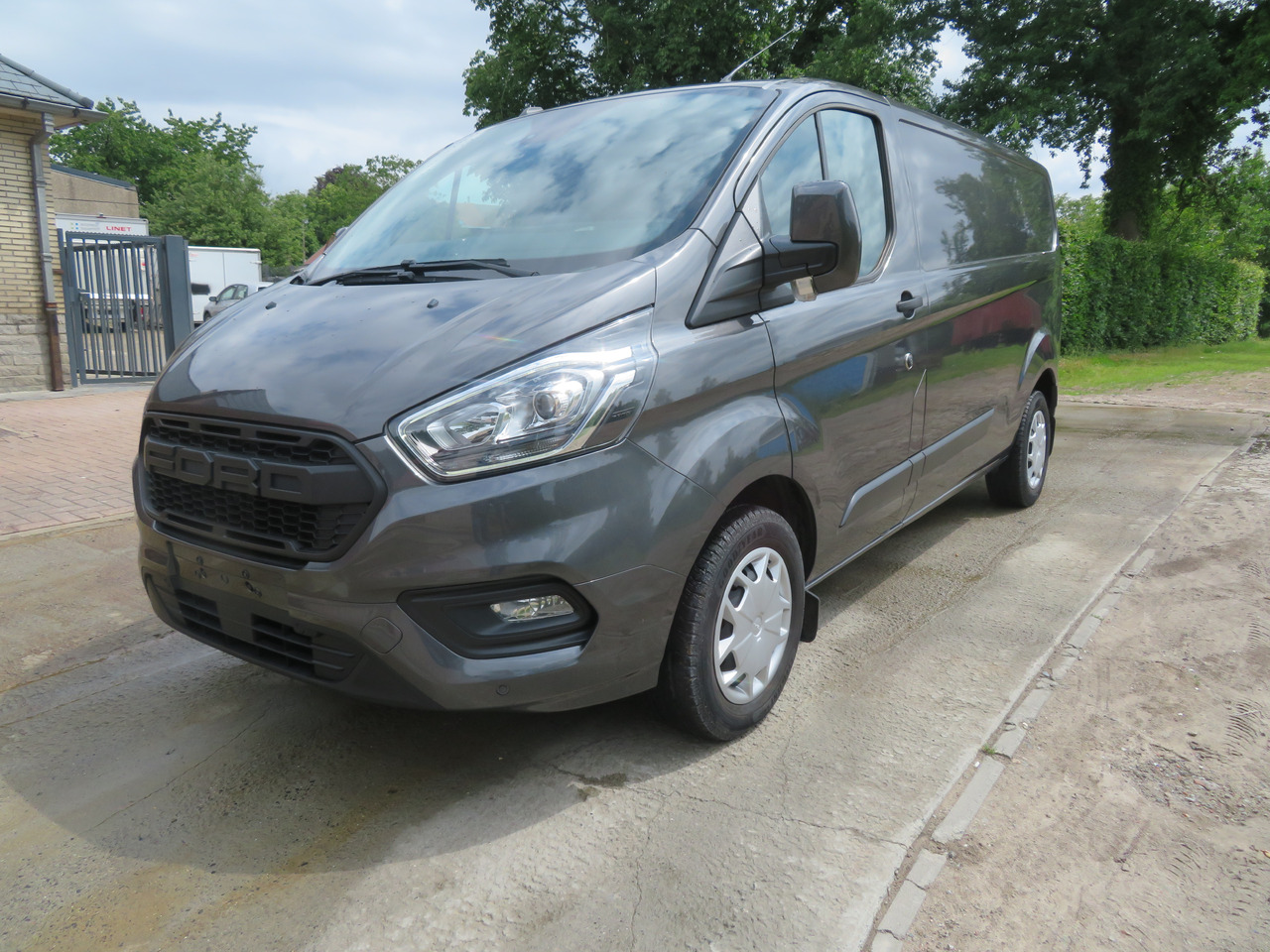 FORD Transit Custom 2.0tdci TREND - L2 - Mazs furgons: foto 3 FORD Transit Custom 2.0tdci TREND - L2 - Mazs furgons: foto 3